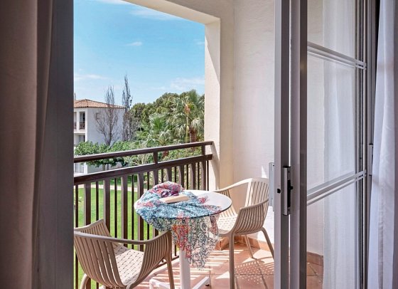 Sol Falcó Menorca - Beispiel Balkon (Zimmercodierungen DB1 & DB2)
