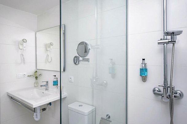 FERGUS Style Carema Beach - Beispiel Bad (Zimmercodierungen SN1 & AN1)