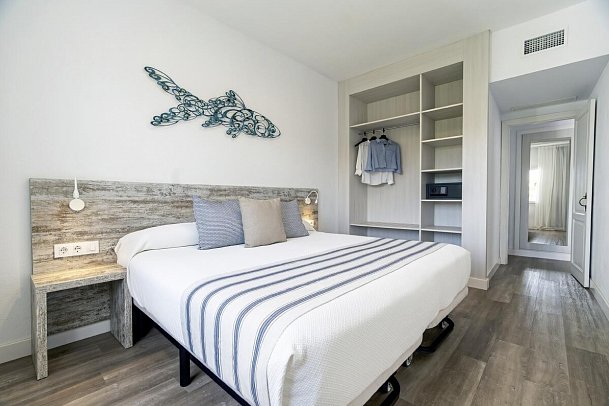 FERGUS Club Carema Splash - Wohnbeispiel (Zimmercodierungen AS1, ASM & AS2)