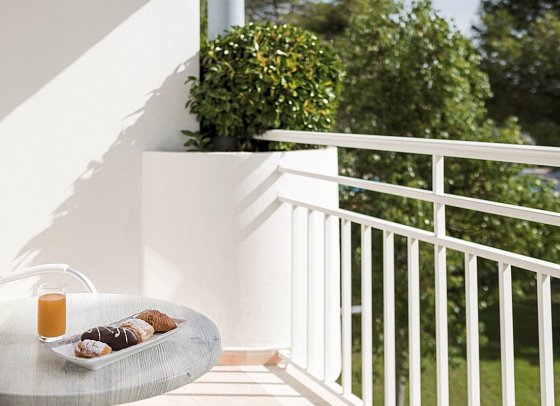 Sagitario Princesa Playa - Beispiel Balkon Doppelzimmer (Zimmercodierung DB1)