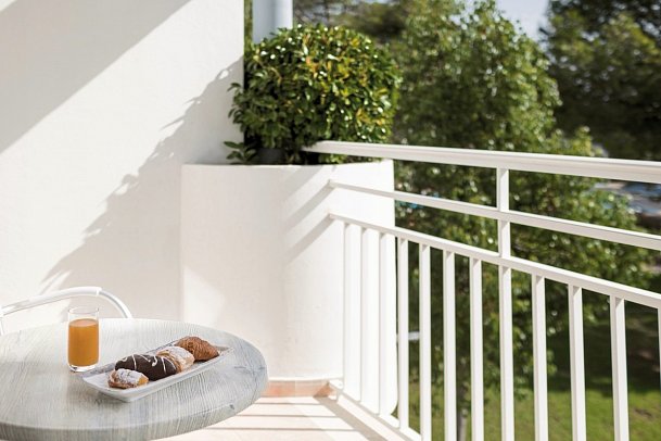 Sagitario Princesa Playa - Beispiel Balkon Doppelzimmer (Zimmercodierung DB1)