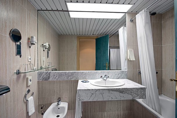 Sol Milanos Pingüinos - Beispiel Bad (Zimmercodierungen D1N, D2N, EB1 & EB2)