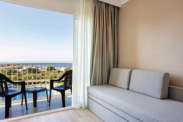 Minura Sur Menorca - Wophnbeispiel Doppelzimmer Meerblick (Zimmercodierung DBM)