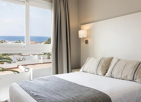 Minura Sur Menorca - Wohnbeispiel Suite 2 Schlafzimmer Premium (Zimmercodierung WM1)