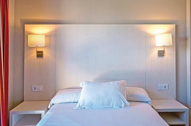 Minura Sur Menorca - Wohnbeispiel Suite 2 Schlafzimmer Premium (Zimmercodierung WM1)
