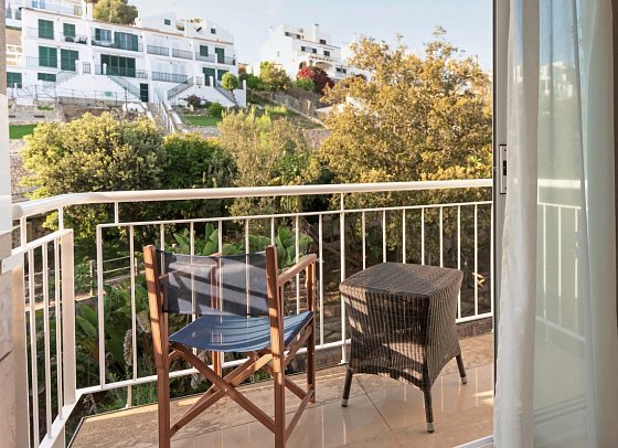 Minura Cala Galdana Hotel & Appartements D'Aljandar - Beispiel Balkon Doppelzimmer (Zimmercodierung DB1)