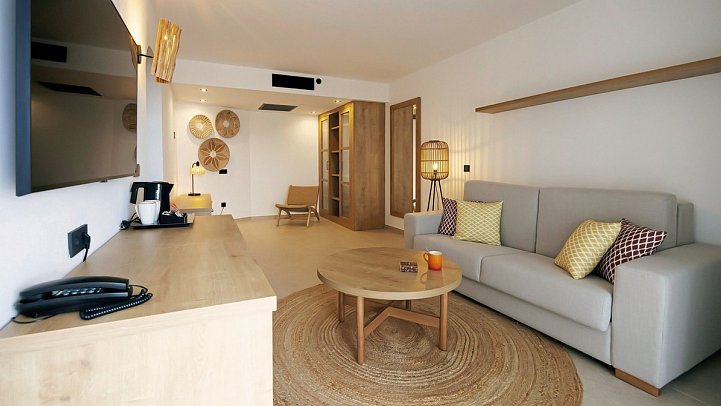 Caramelo Marina Cala'n Bosch - Wohnbeispiel (Zimmercodierungen WB1, WB4, WB2, WB5, WB3 & WB6)