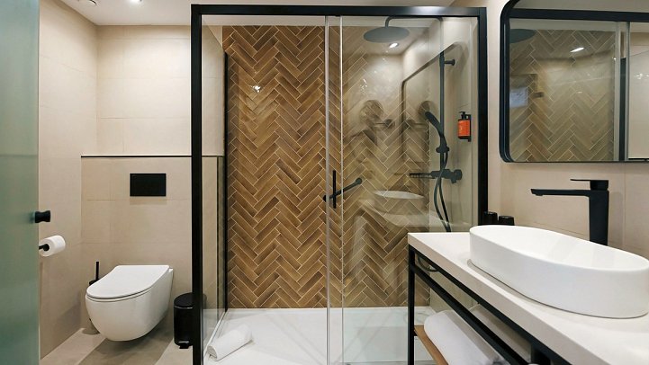 Caramelo Marina Cala'n Bosch - Beispiel Bad (Zimmercodierungen DB1, DB2, WB1, WB4, WB2, WB5, WB3 & WB6)