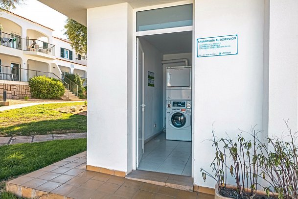 Seth Mestral & Llebeig