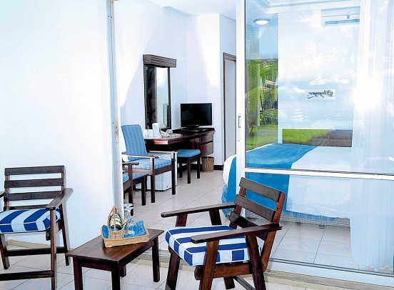 Voyager Beach Resort