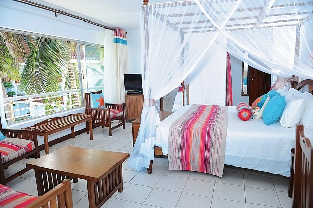 Voyager Beach Resort