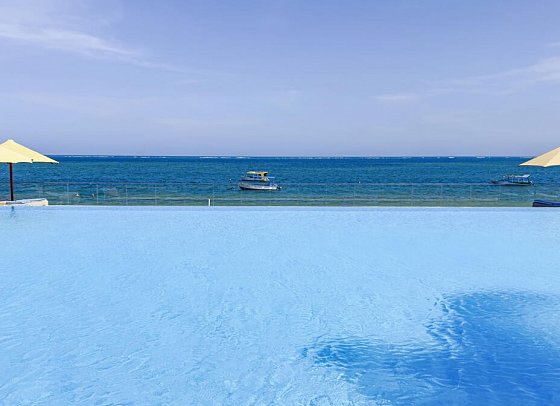 Bamburi Beach