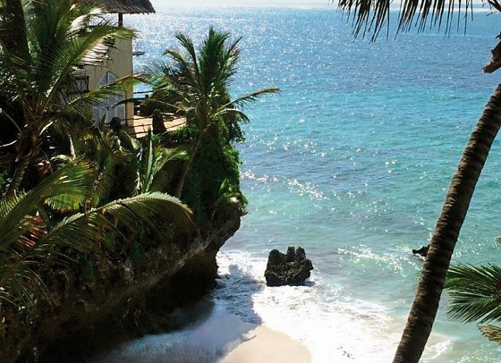 Bahari Beach Hotel