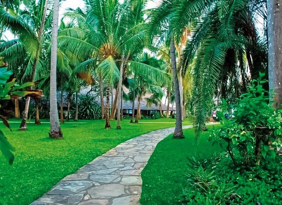 Bahari Beach Hotel