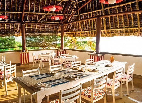 Bahari Beach Hotel