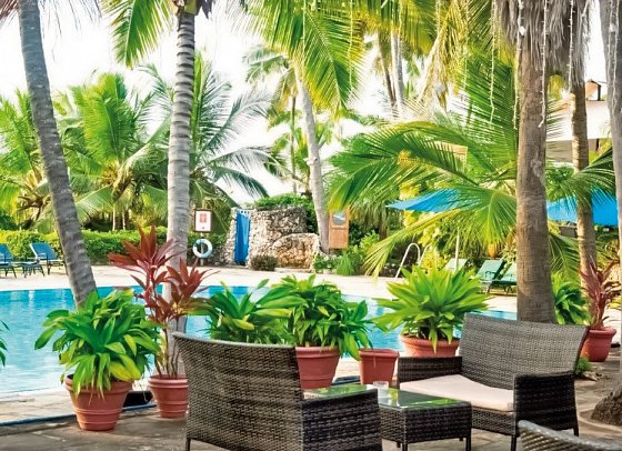 Bahari Beach Hotel