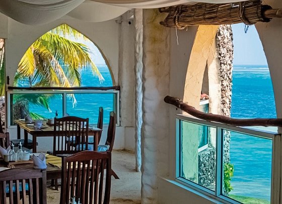 Bahari Beach Hotel