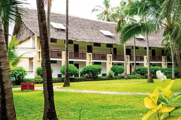 Bahari Beach Hotel