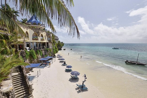 Bahari Beach Hotel