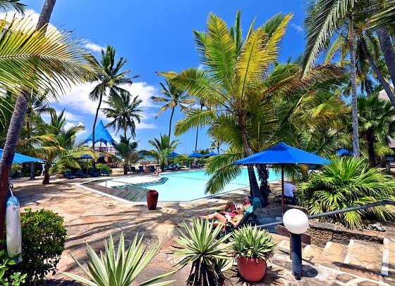 Bahari Beach Hotel