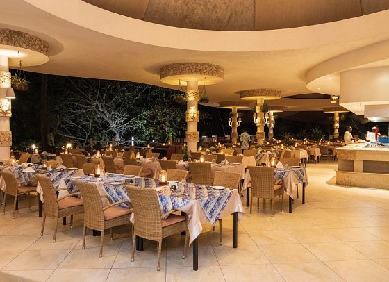 Leopard Beach Resort & Spa