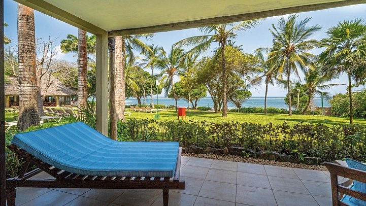 Baobab Beach Resort & Spa - Beispiel Terrasse Junior Suite (Zimmercodierung JBM)