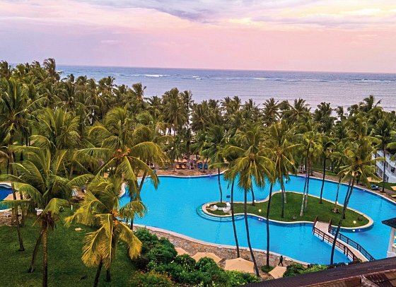 Prideinn Flamingo Beach Resort & Spa
