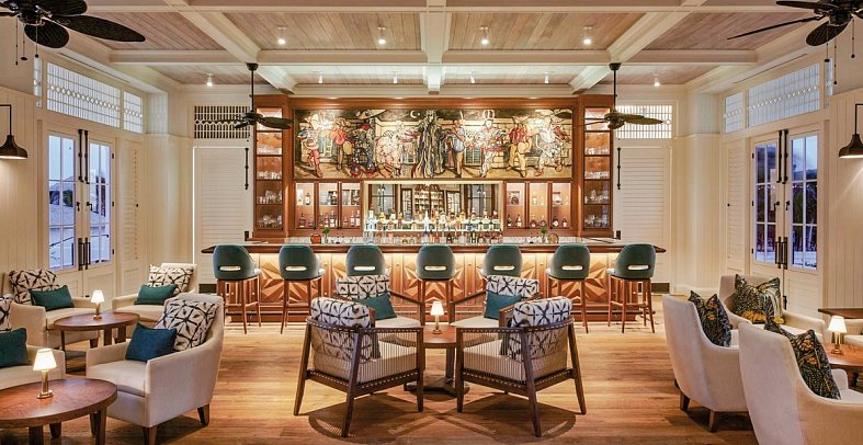 Eclipse at Half Moon - Bar 