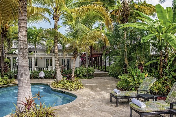 Eclipse at Half Moon