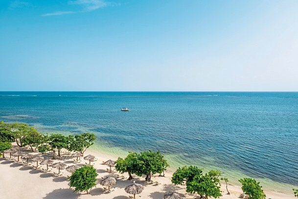 Iberostar Waves Rose Hall Beach