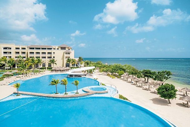 Iberostar Waves Rose Hall Beach