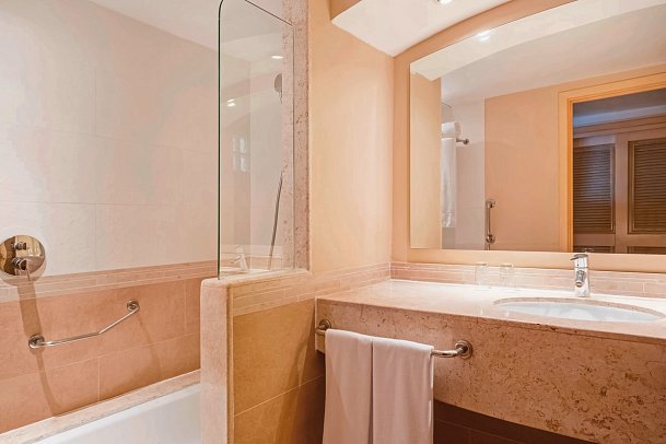 Iberostar Waves Rose Hall Beach - Wohnbeispiel Premium Room (Zimmercodierungen DB2, DB3, DS6, DS7, DSM, DMO, J9O & OB1)