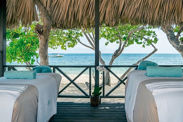 Iberostar Waves Rose Hall Beach