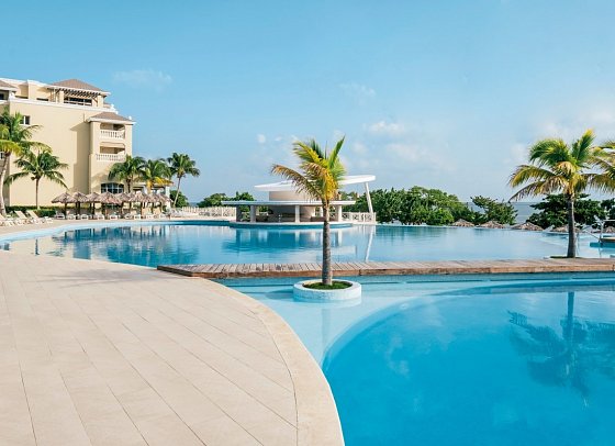 Iberostar Waves Rose Hall Beach