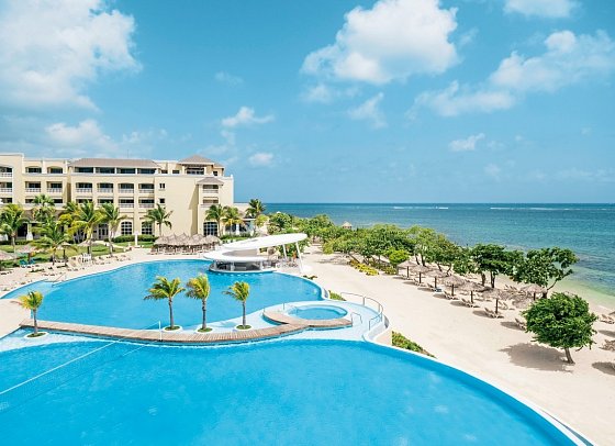 Iberostar Waves Rose Hall Beach