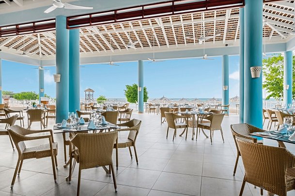 Iberostar Waves Rose Hall Beach