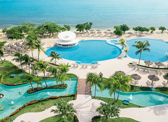 Iberostar Waves Rose Hall Beach