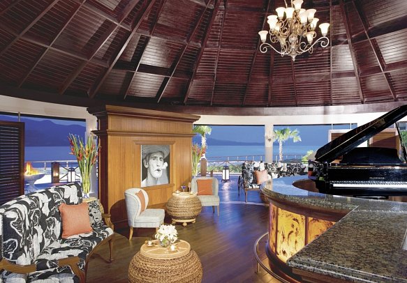 Secrets St. James Montego Bay - Piano Bar