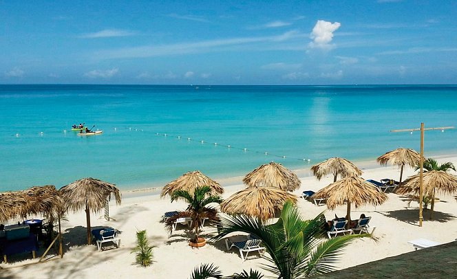 Fun Holiday Beach Resort