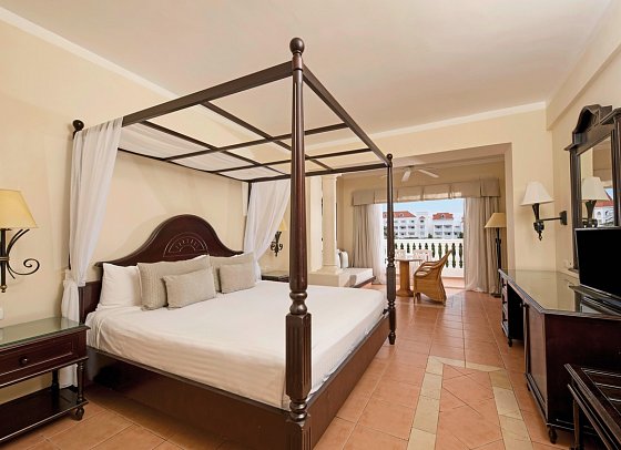 Bahia Principe Explore Jamaica - Wohnbeispiel King Bed Sea View Deluxe Junior Suite (Zimmercodierung J1M)