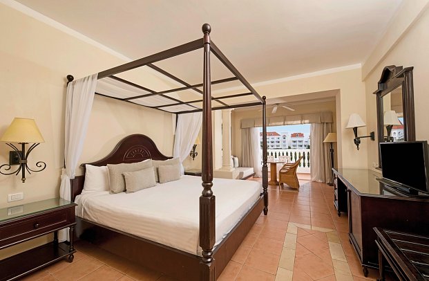 Bahia Principe Explore Jamaica - Wohnbeispiel King Bed Sea View Deluxe Junior Suite (Zimmercodierung J1M)
