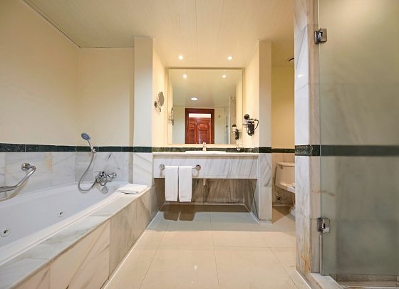 Bahia Principe Explore Jamaica - Wohnbeispiel Sea View Deluxe Junior Suite (Zimmercodierungen J1M, J2M, J1O & J7O)
