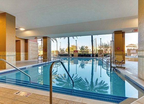 Drury Inn & Suites Orlando