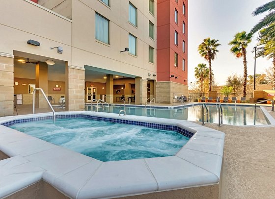 Drury Inn & Suites Orlando