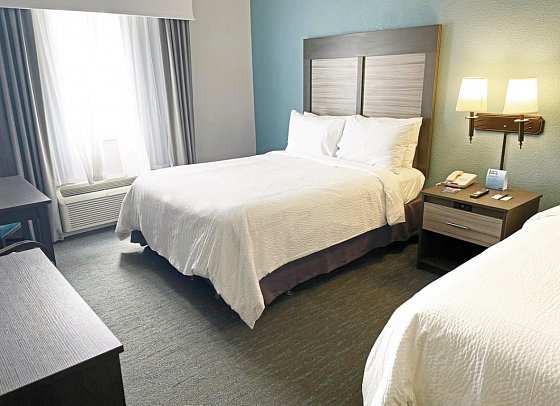 Holiday Inn Express Clermont West Orlando - Wohnbeispiel 2 Queens beds (Zimmercodierung UG4)