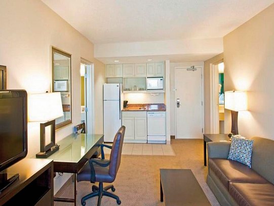 Courtyard by Marriott Across from Universal Orlando
