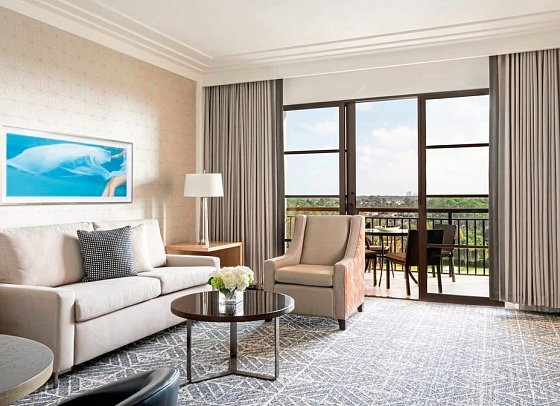 Four Seasons Resort Orlando at Walt Disney World® Resort - Golden Oak View Suite