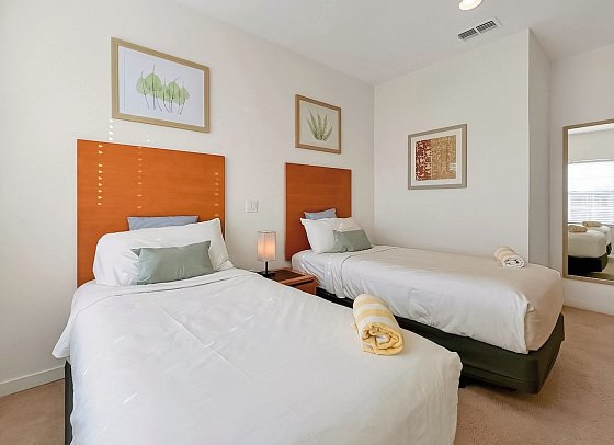 Regal Oaks Resort Vacation Townhomes Apartments - Wohnbeispiel Standard Townhome 3 Bedrooms Hot Tub (Zimmercodierung HB2)