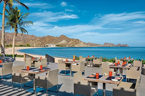 Al Bustan Palace, a Ritz-Carlton Hotel