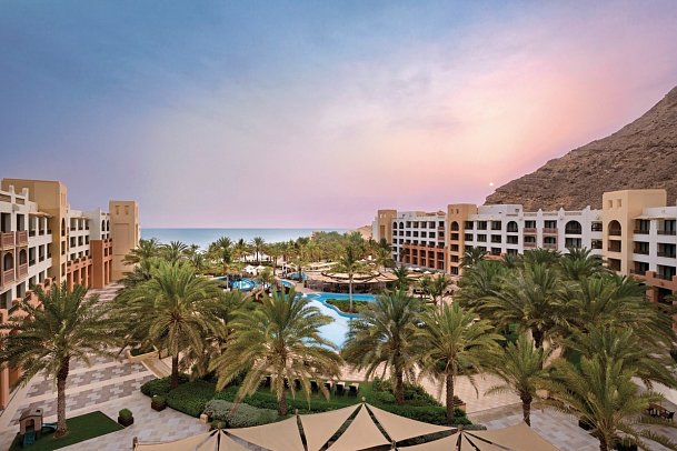 DoubleTree by Hilton Muscat Al Waha
